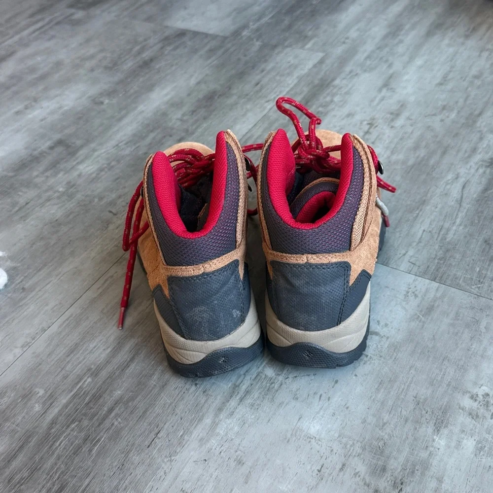 Columbia Hiking Boots - Picture 3 of 6